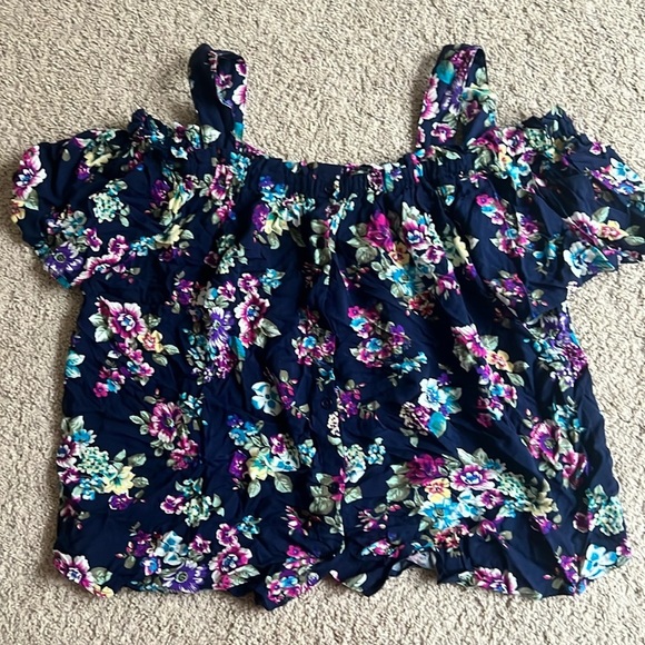 Woman Within Floral Top - Multicolor 💗 - Picture 1 of 3